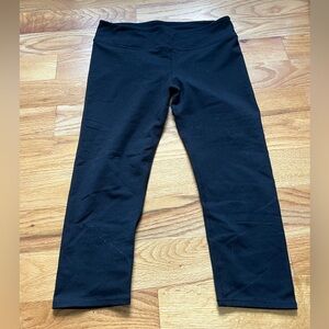 Fabletics Black Cropped Workout Leggings